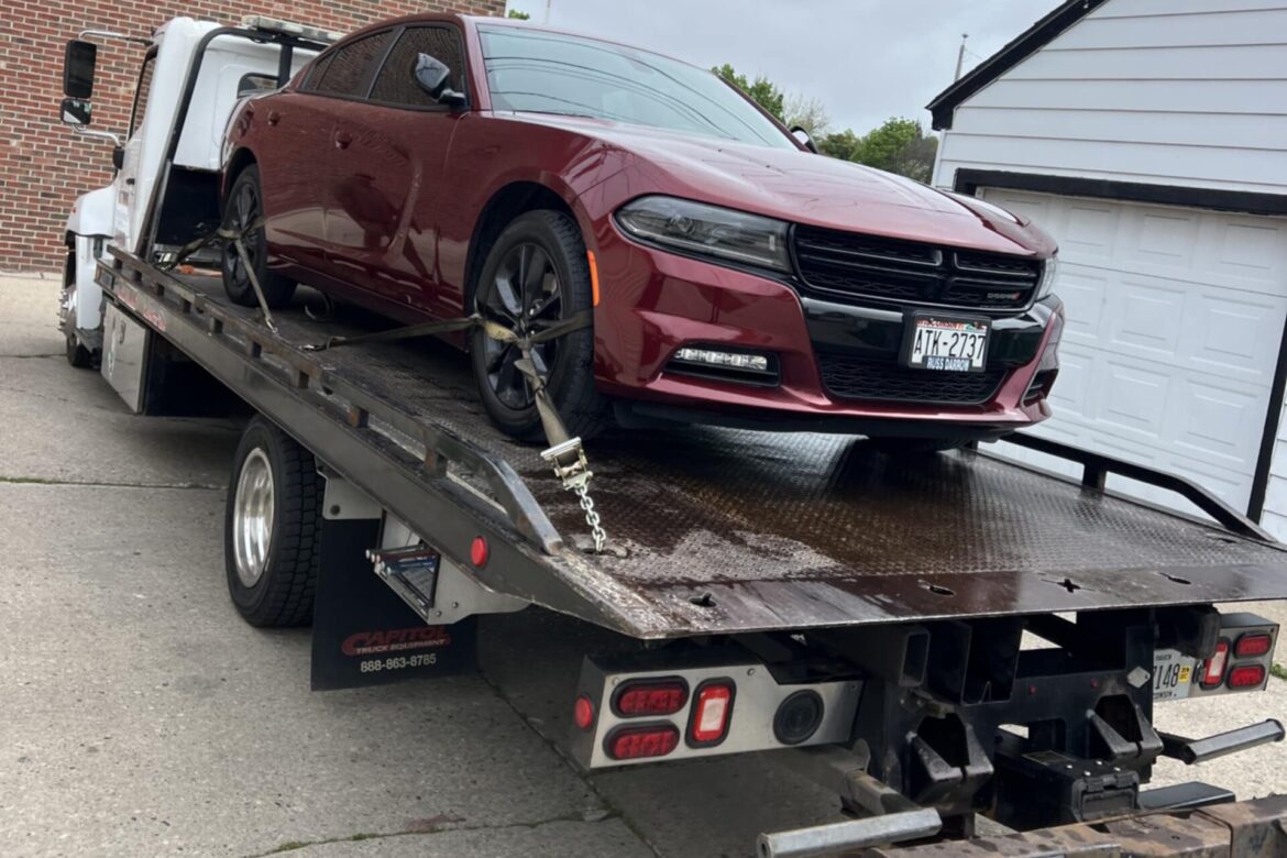 Battery Jumpstart Milwaukee | Reliable Roadside Help
