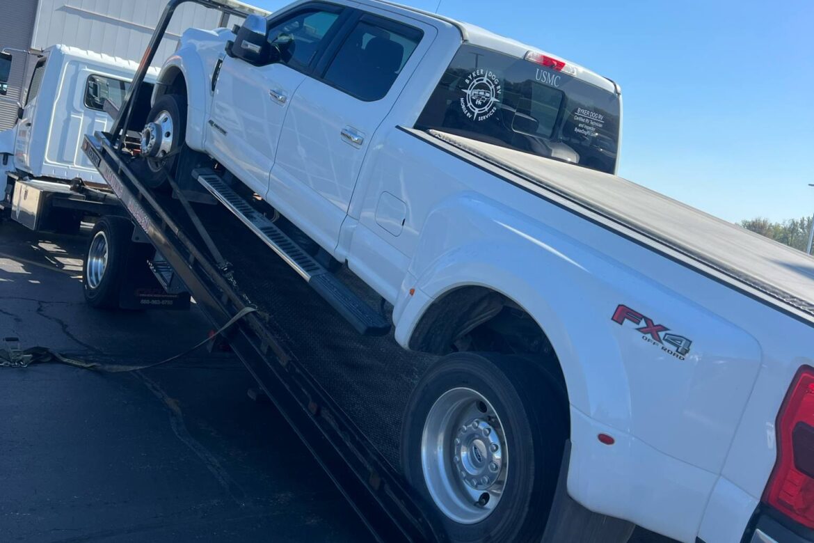 Light & Medium-Duty Towing – Milwaukee, WI | MASA Towing